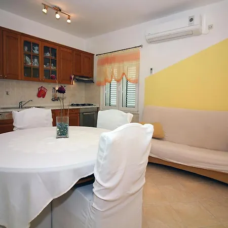13588b Apartamento *