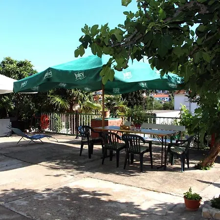 13588b Apartamento Tisno
